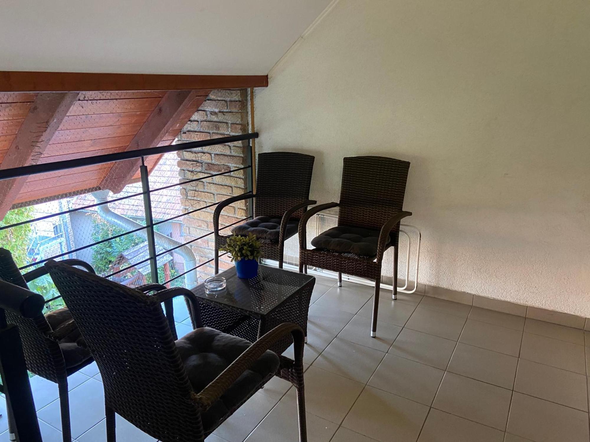 Angyal Apartman Gyula Bagian luar foto